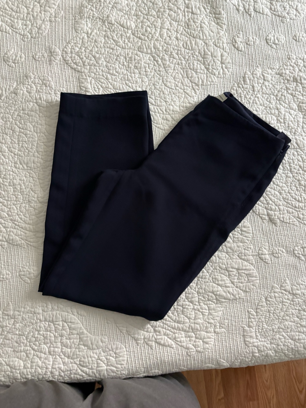 Adrienne Vittadini Navy Dress Pants - Slim Professional Style